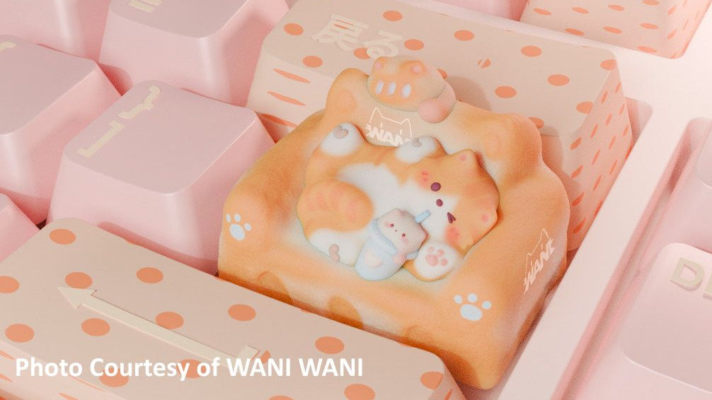 Cozy Sofa Cat 1.5U Artisan Keycap